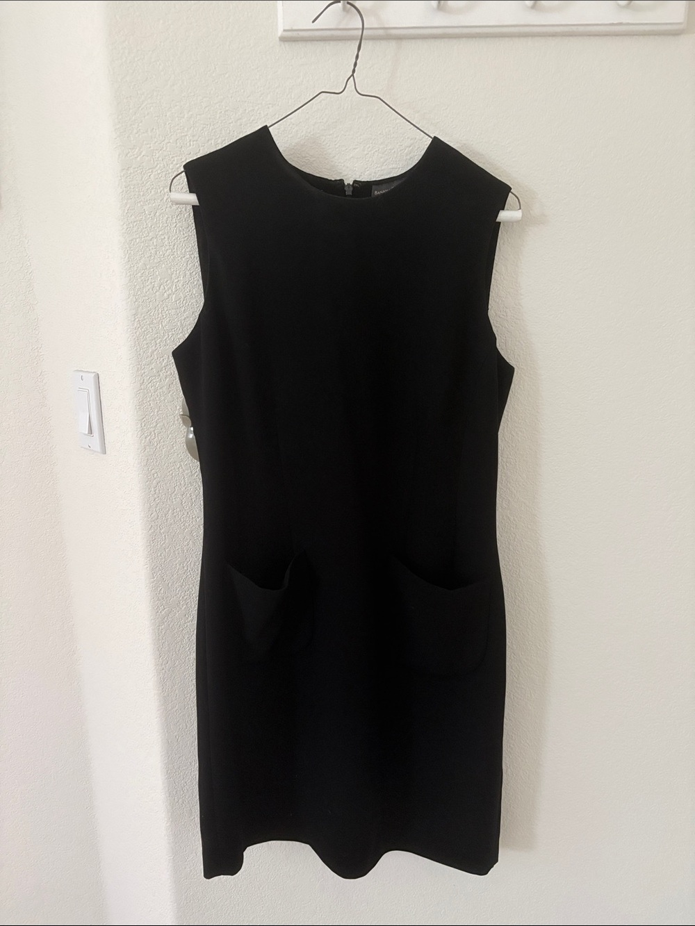 Banana Republic Black Sleeveless Mini Shift Dress